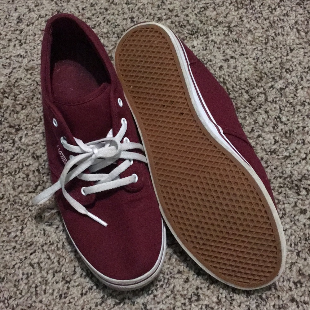 Vans - Picture 2 of 4